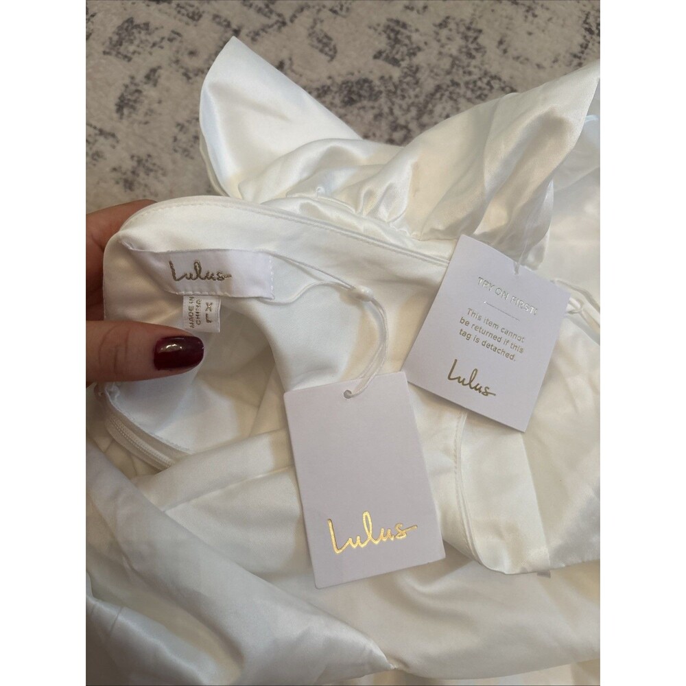 Lulu's Elegant White Wedding Dress - Picture 10 of 13